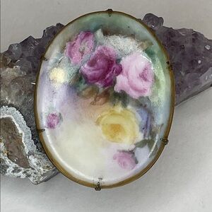 Antique Victorian Hand Painted Oval Shape Porcelain Brooch